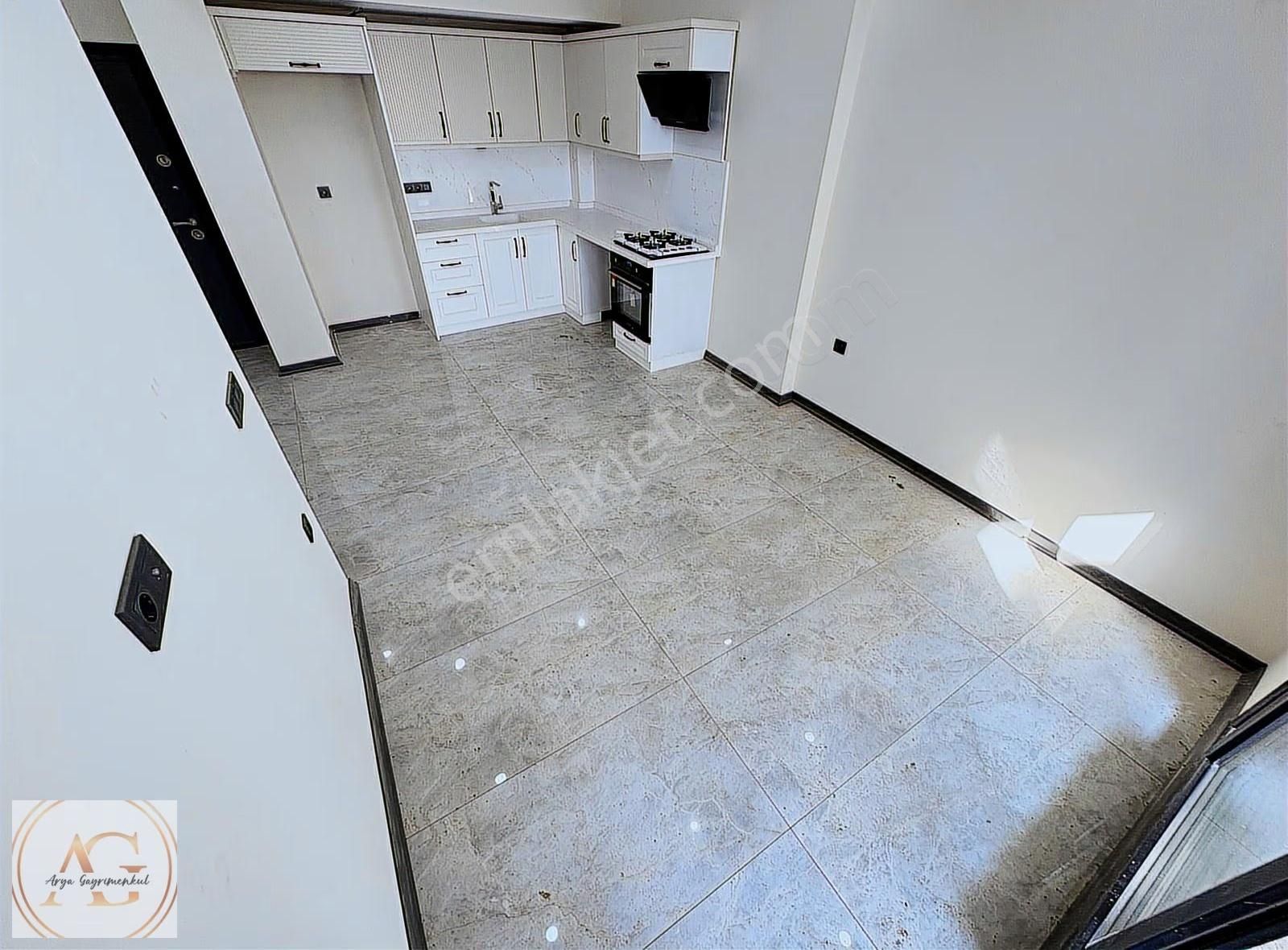 Arya'dan Çamlıbel Köyün'de Bahçeli Kiralık 1+1 Daire - Görsel 3