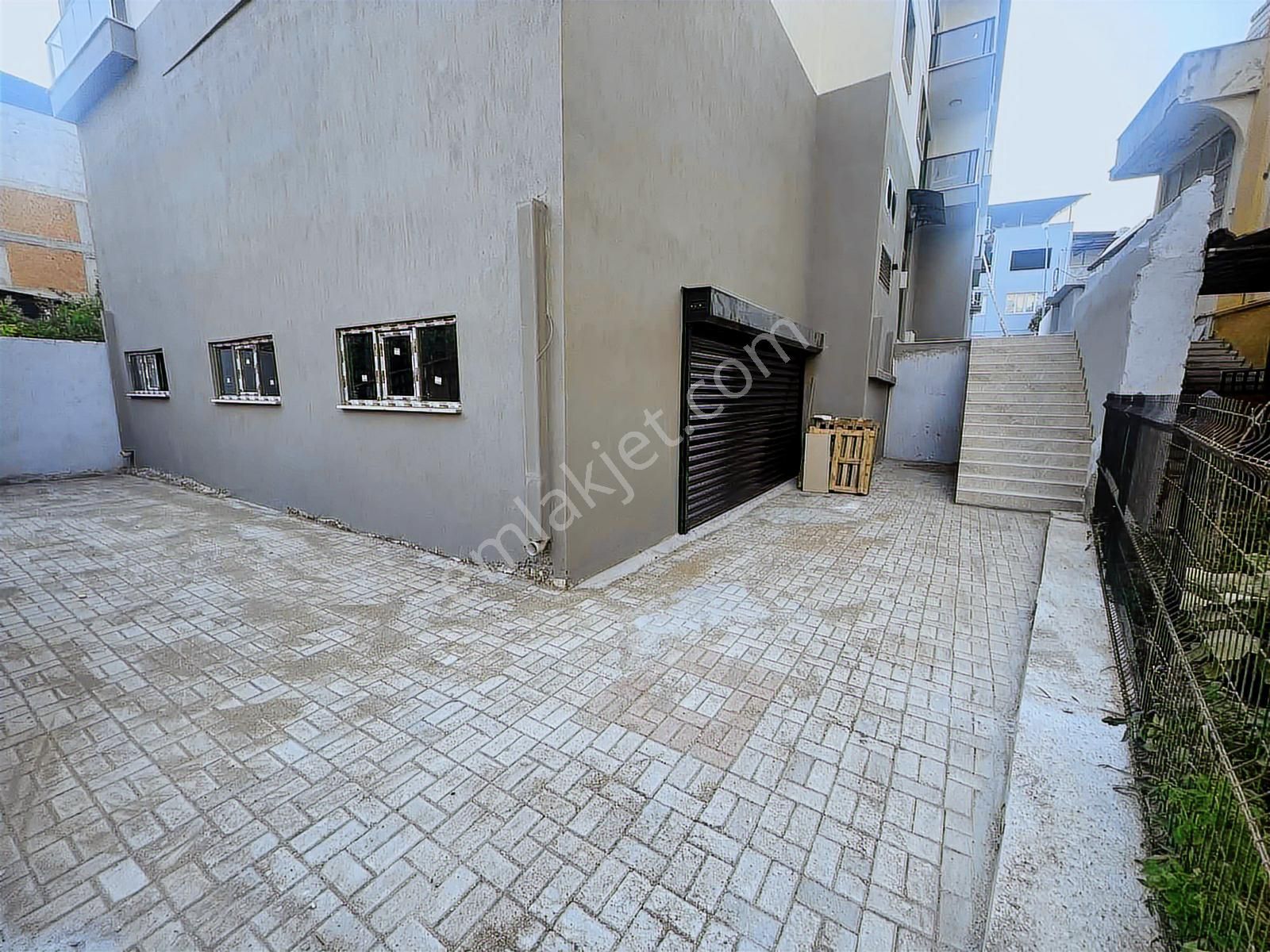 Kiralık Zafer Mah. Sağlık Caddesi Üzeri Zafer Cami Yanı Panjurlu - Görsel 10