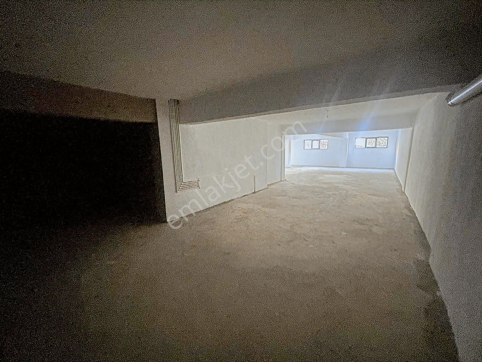 Kiralık Zafer Mah. Sağlık Caddesi Üzeri Zafer Cami Yanı Panjurlu - Görsel 14