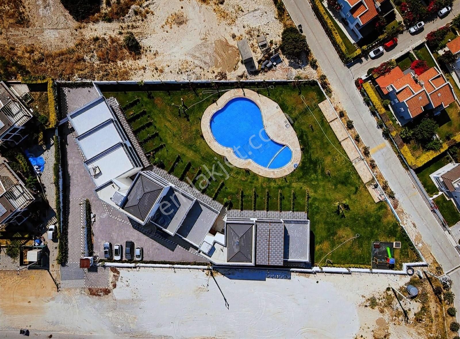 Ayasaranda Rezidans'ta Yıllık Kiralık Bahçeli Dubleks Daire - Görsel 5