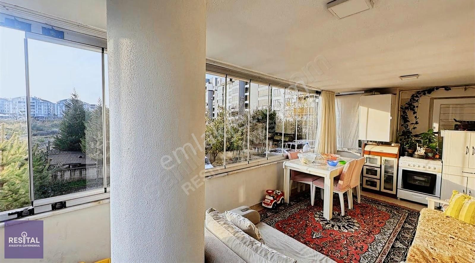 Millet Derya Caddesi Yakını Manzaralı 1.kat Geniş Daire - Görsel 25