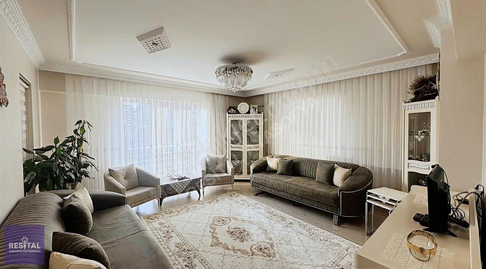 Millet Derya Caddesi Yakını Manzaralı 1.kat Geniş Daire - Görsel 29