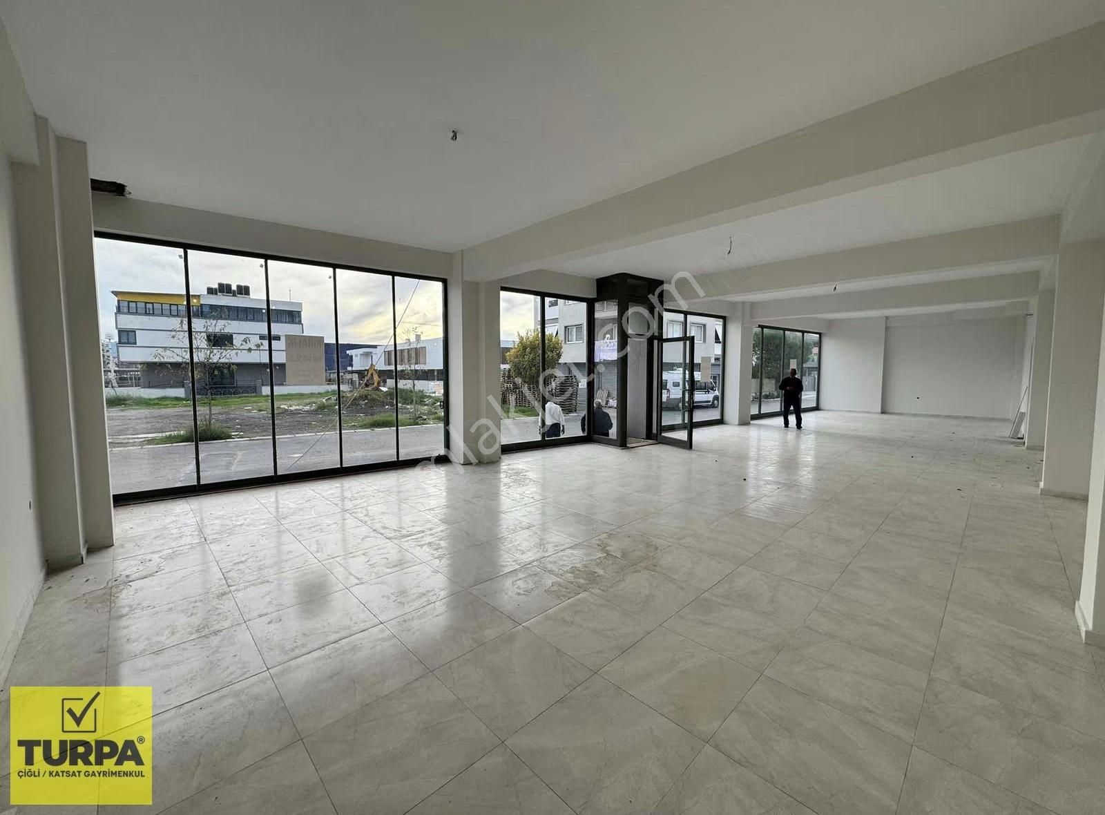 Çiğli Metro Market Arkası Çok İyi Lokasyonda Sıfır Dükkan - Görsel 11