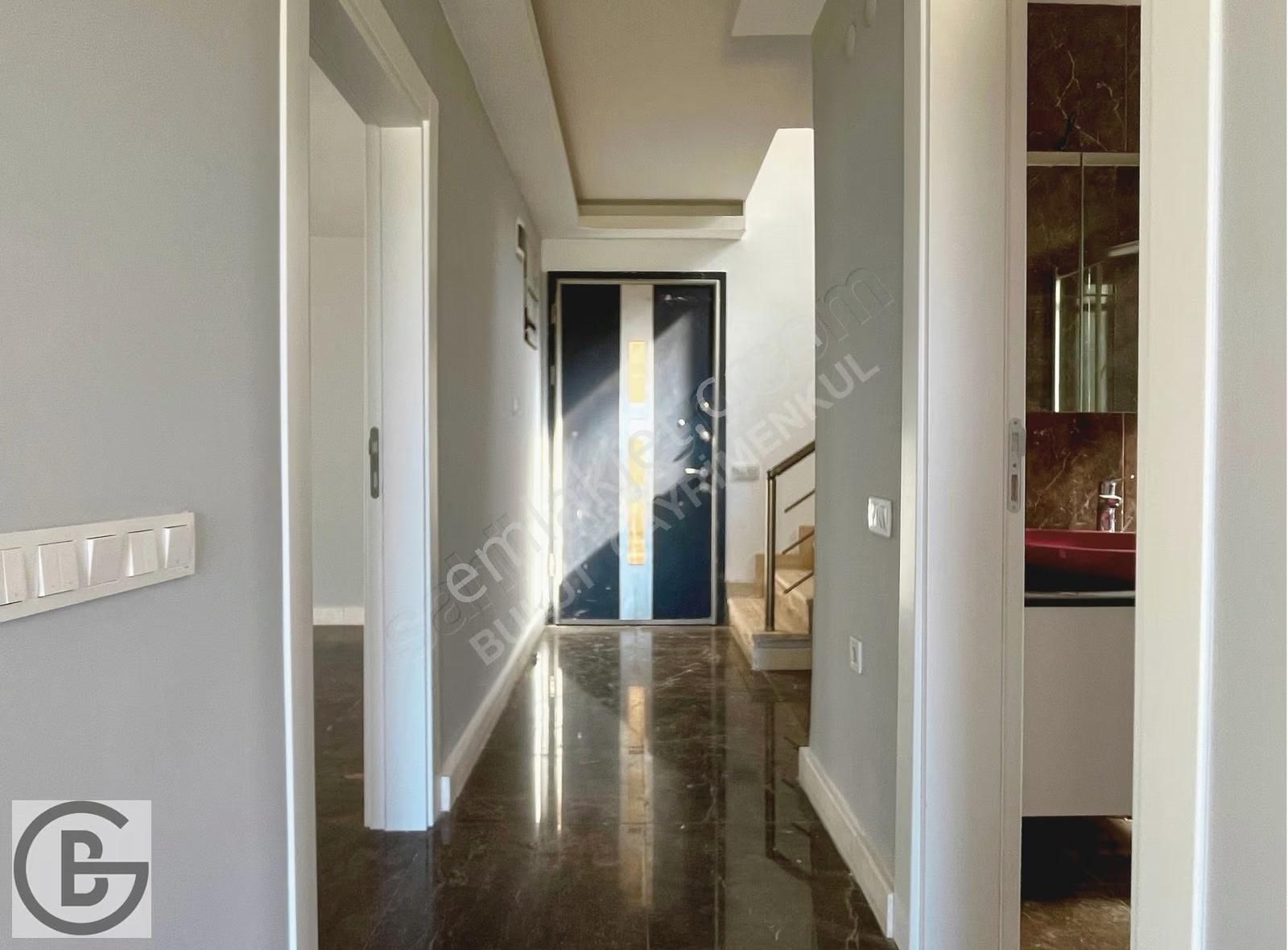 *deniz Manzaralı | Özel Havuzlu | 3+1 | Fiyat Avantajlı Villa - Görsel 24