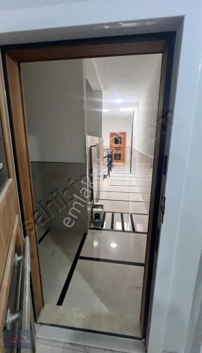 Darıca İstasyon Cadesi 4+1 220 M² Asansörlü Lüks Çatı Dubleksi - Görsel 14