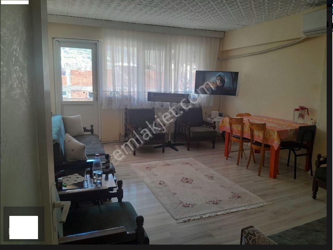 Dikkat Satılık Daire Gemliğin En İyi Lokasyonunda