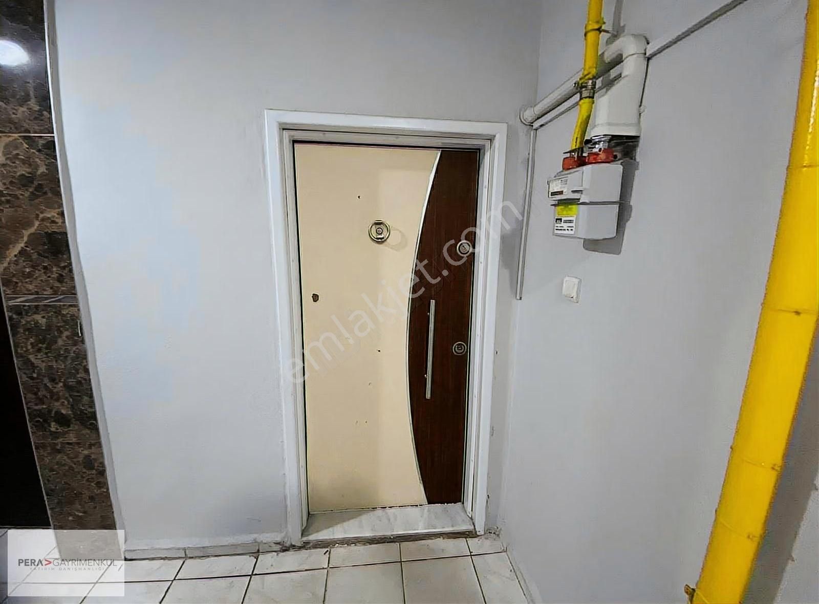 Avm Bölgesinde Arakat Kiralık 3+1 Daire - Görsel 3