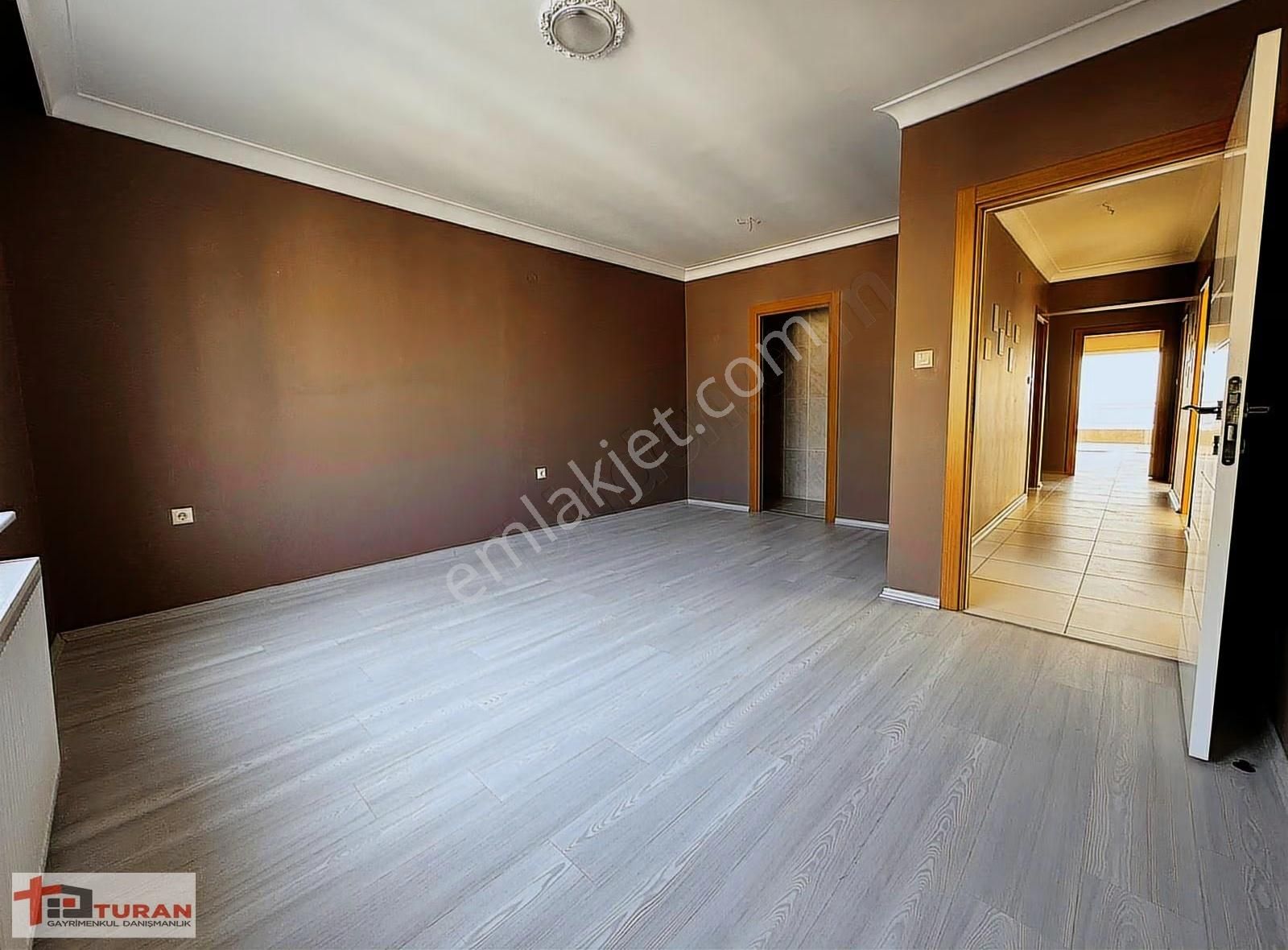 Turan'dan Kılıç Park Evlerinde 3+1 Ebv.banyolu 2 Balkonlu - Görsel 24
