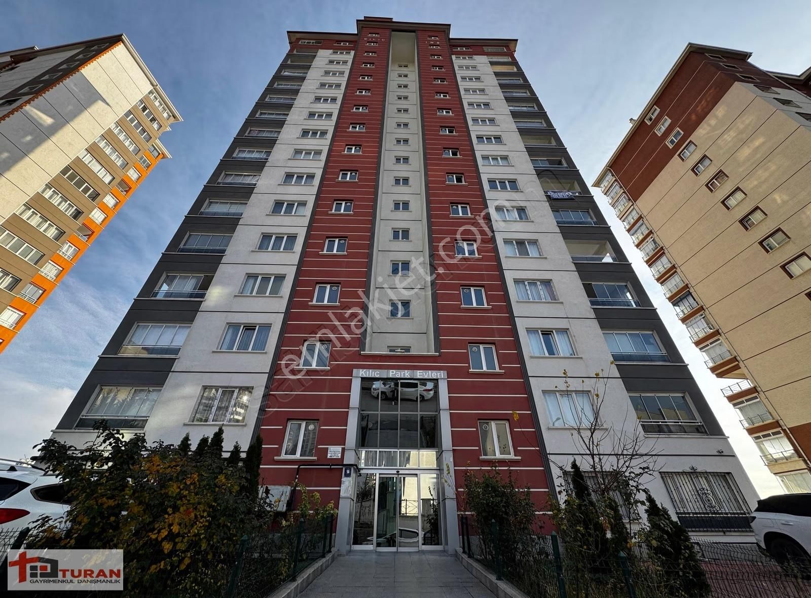 Turan'dan Kılıç Park Evlerinde 3+1 Ebv.banyolu 2 Balkonlu