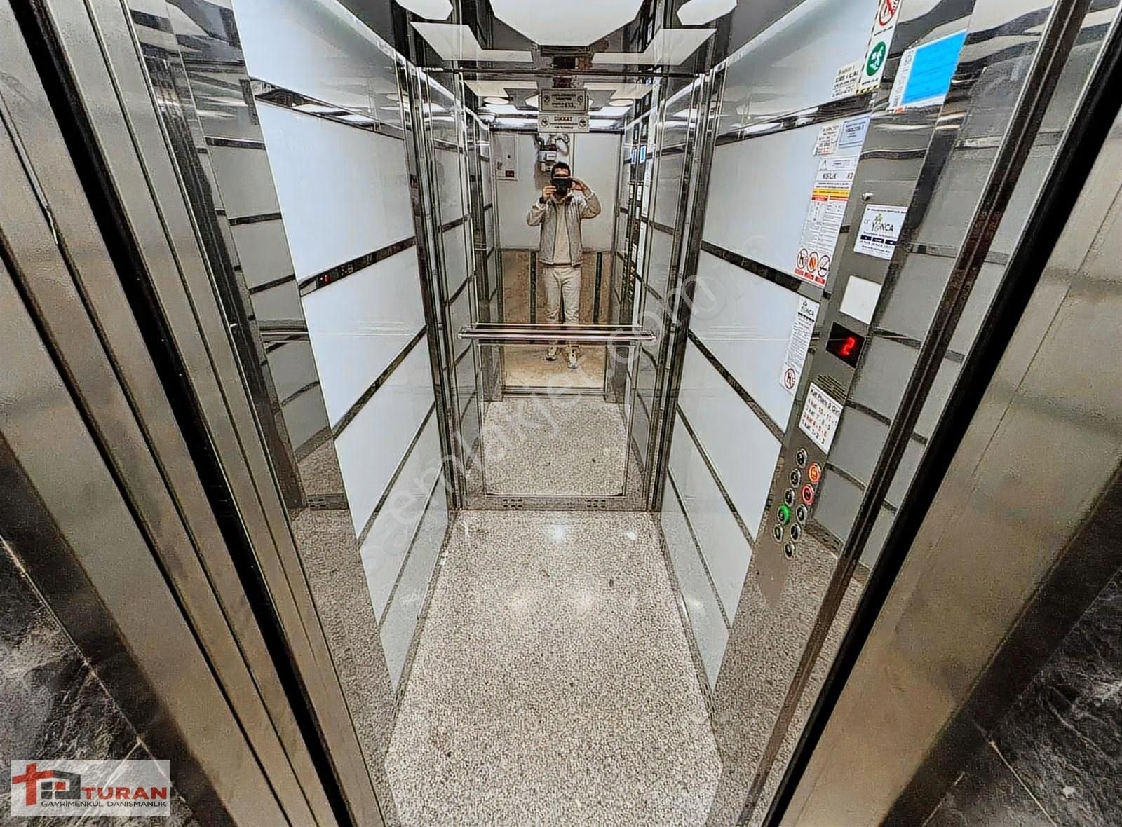 Yükseltepe'de Ön Cephe Orta Kat Geniş M2 Ebeveyn.b Lüx 4+1 - Görsel 4