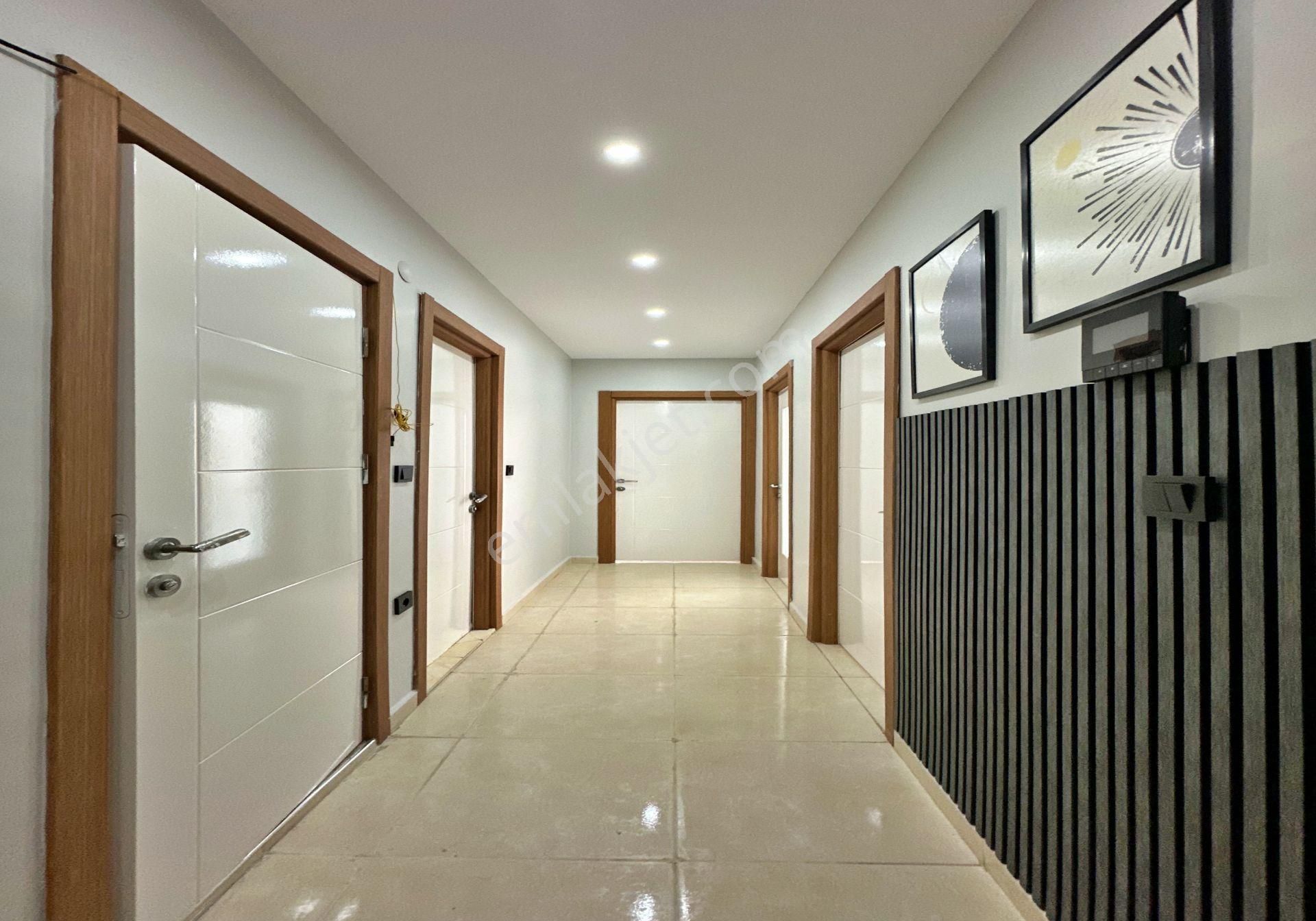 Beylikdüzü Safa Dan Çift Bloklu Site De 3+1 Fırsat Daire