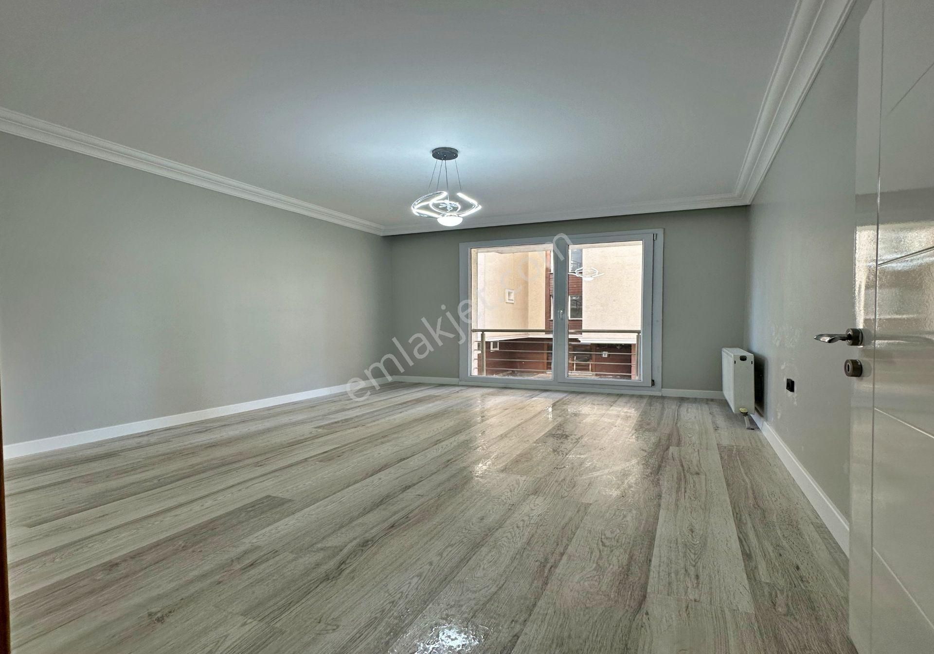 Beylikdüzü Safa Dan Çift Bloklu Site De 3+1 Fırsat Daire - Görsel 14