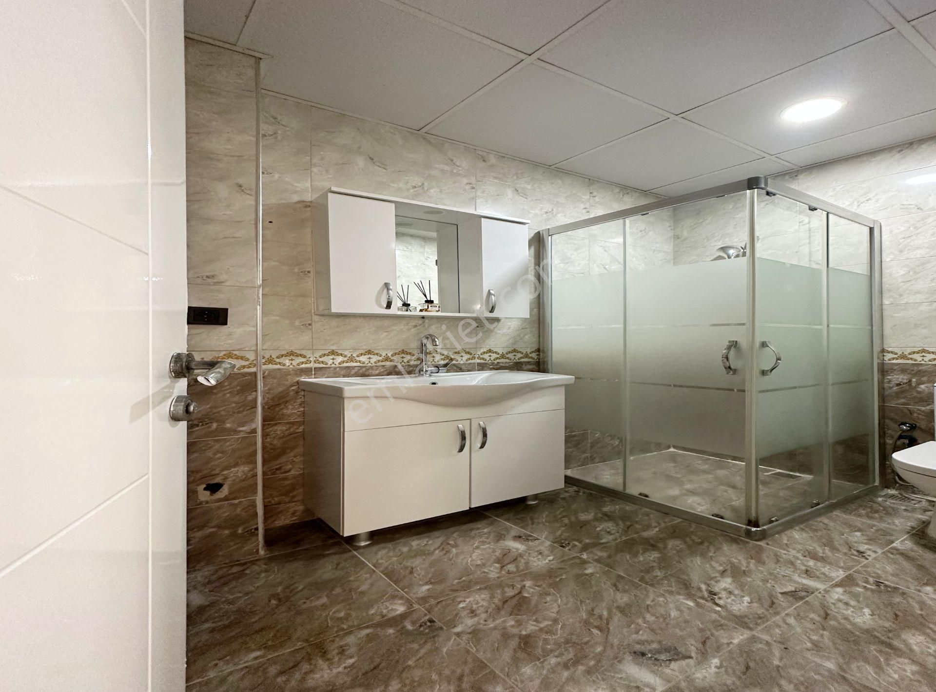 Beylikdüzü Safa Dan Çift Bloklu Site De 3+1 Fırsat Daire - Görsel 12