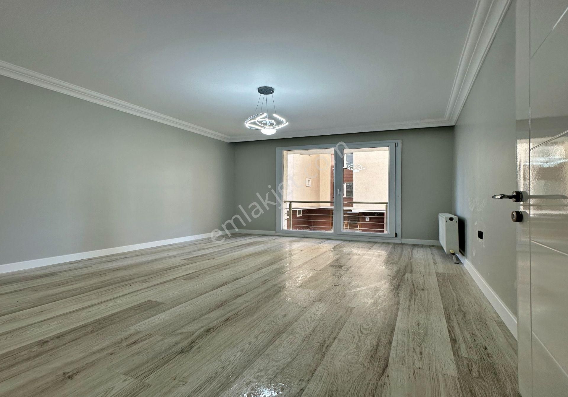 Beylikdüzü Safa Dan Çift Bloklu Site De 3+1 Fırsat Daire - Görsel 15