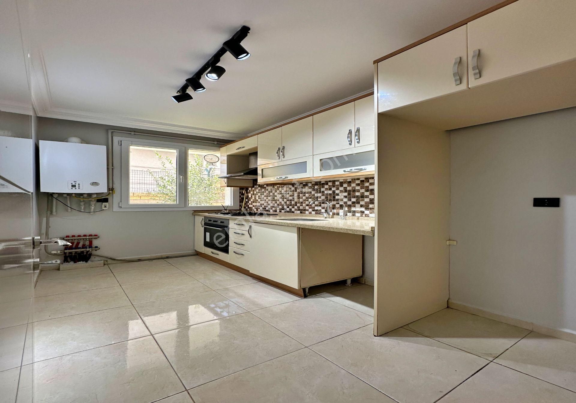 Beylikdüzü Safa Dan Çift Bloklu Site De 3+1 Fırsat Daire - Görsel 7