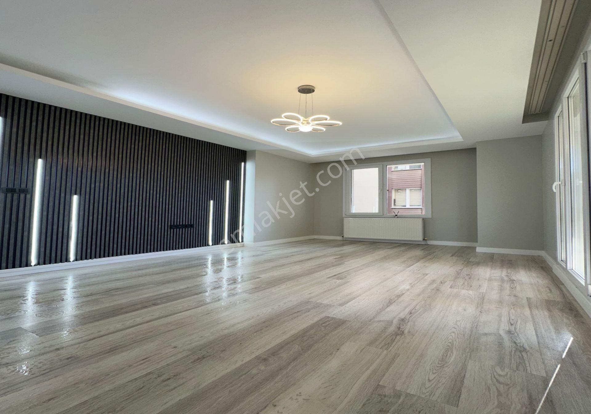 Beylikdüzü Safa Dan Çift Bloklu Site De 3+1 Fırsat Daire - Görsel 13