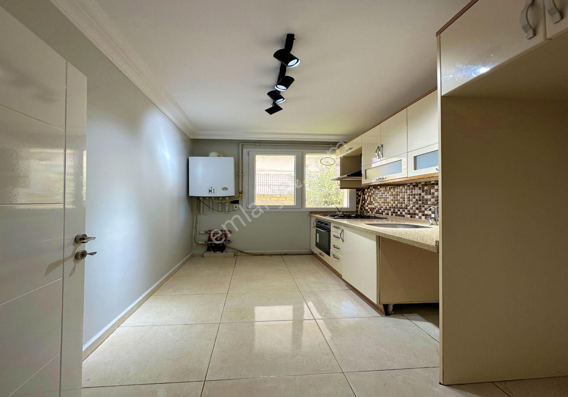 Beylikdüzü Safa Dan Çift Bloklu Site De 3+1 Fırsat Daire - Görsel 6