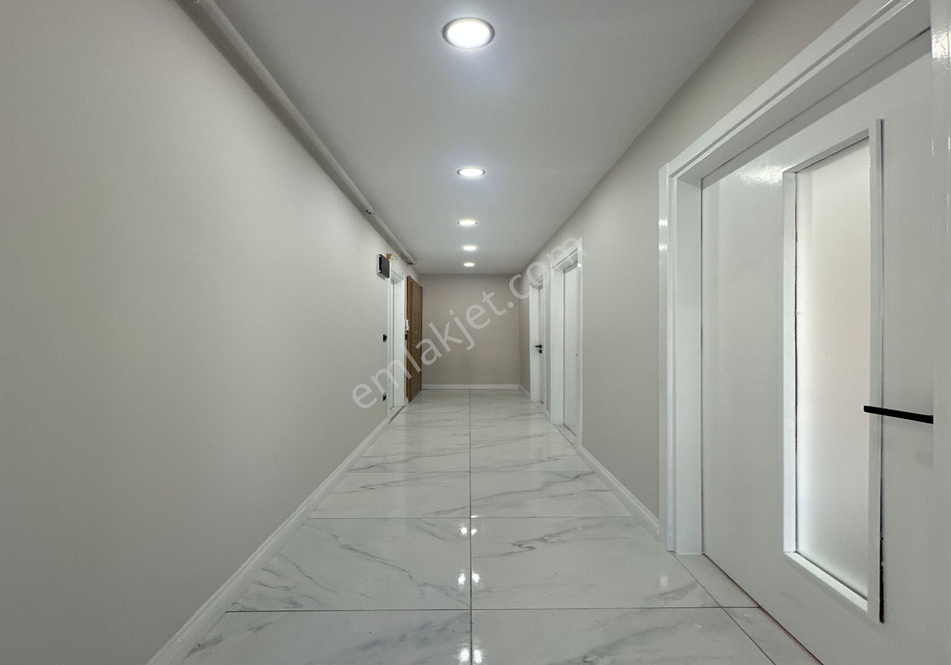 Beylikdüzü Safa Dan Manzaralı Ferah Vadi Cepheli Balkonlu 2+1 - Görsel 17