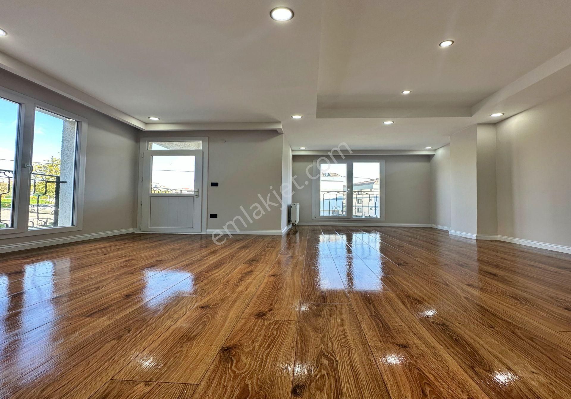 Beylikdüzü Safa Dan Manzaralı Ferah Vadi Cepheli Balkonlu 2+1 - Görsel 5