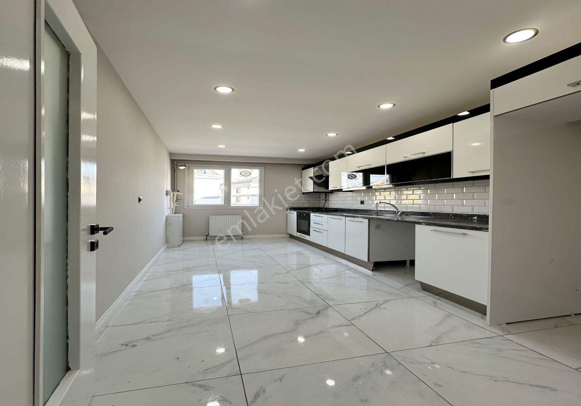 Beylikdüzü Safa Dan Manzaralı Ferah Vadi Cepheli Balkonlu 2+1 - Görsel 12