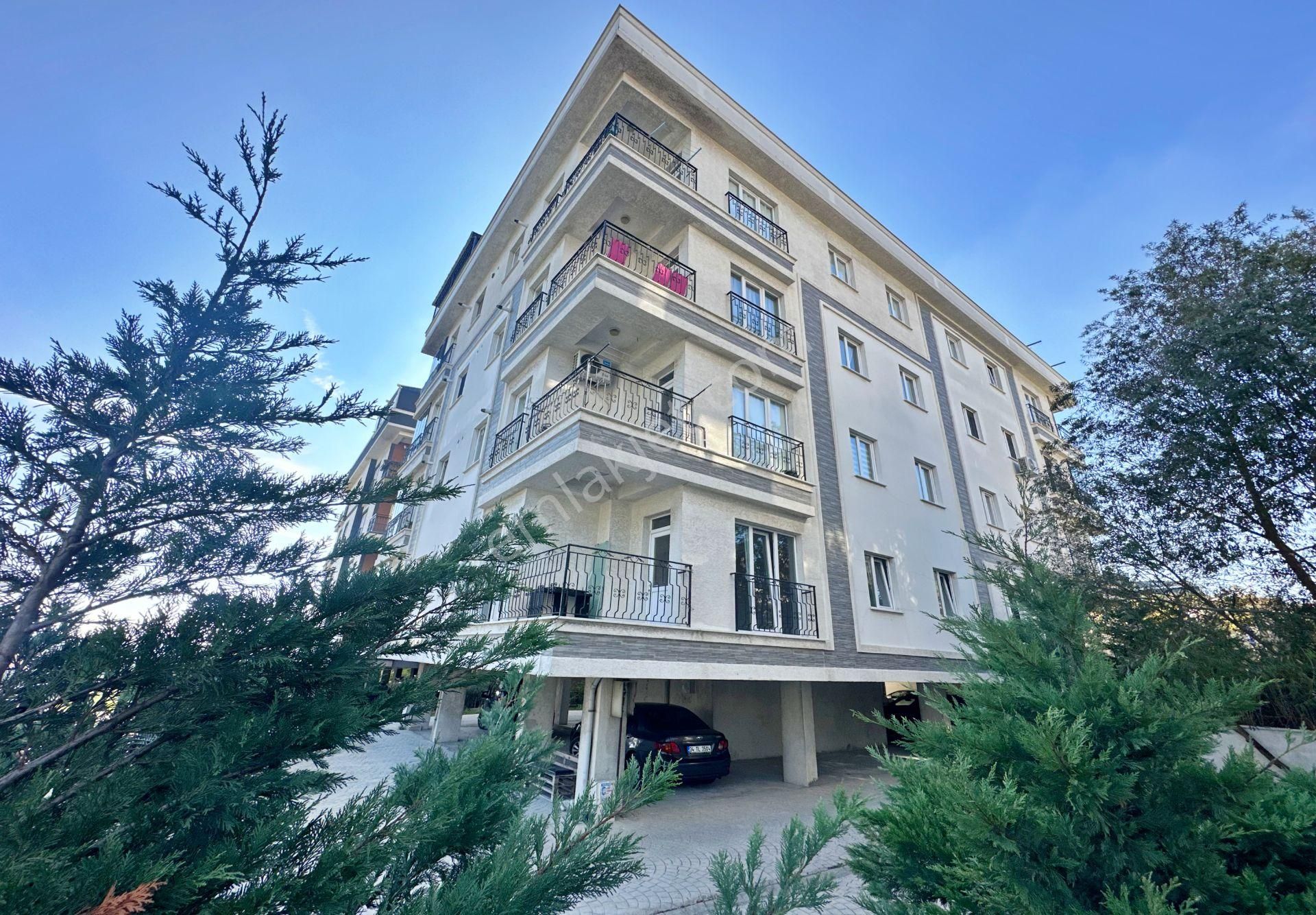 Beylikdüzü Safa Dan Manzaralı Ferah Vadi Cepheli Balkonlu 2+1 - Görsel 2