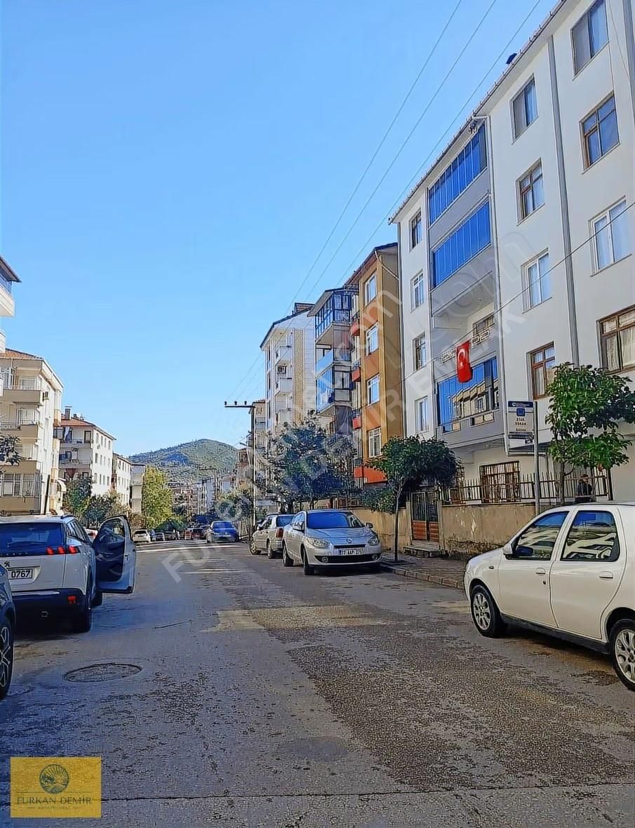Furkan Demir'den Karamürsel Çiftlik Caddesi'nde Satılık Dükkan - Görsel 7