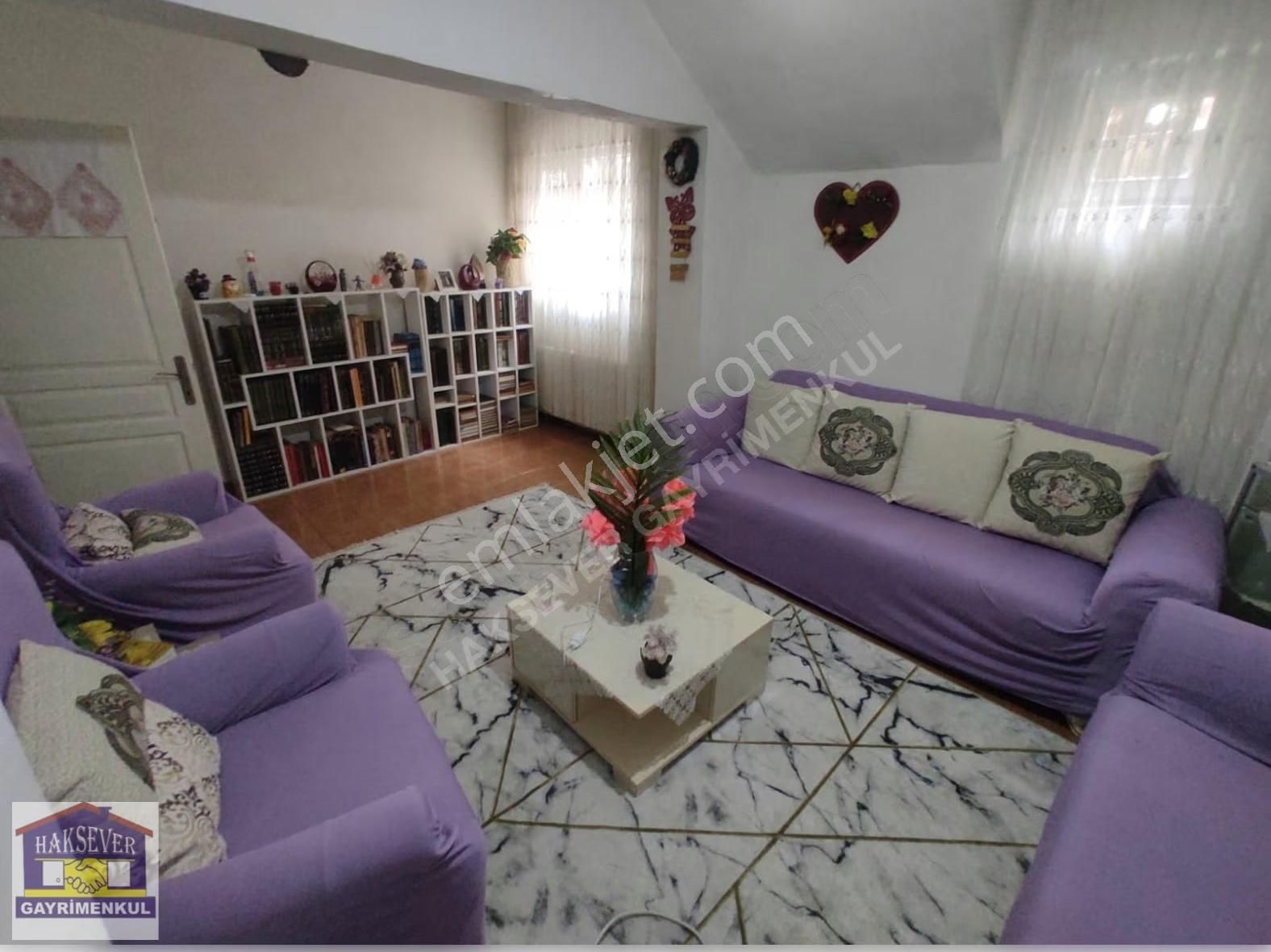 Haksever'de Gazi Mah'de Merkezi 110m2 Bahçe Katı Satılık - Görsel 10