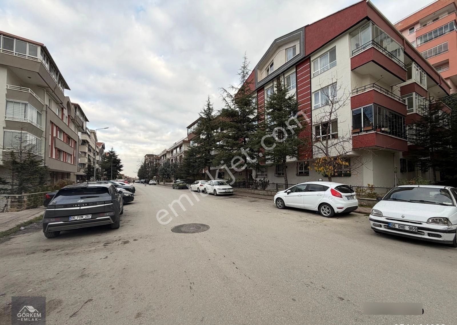 Görkem'den 2+1+amerikan Mutfaklı Balkonlu Ayhan Sümer Lisesi Yakını Kat Konumunda - Görsel 25