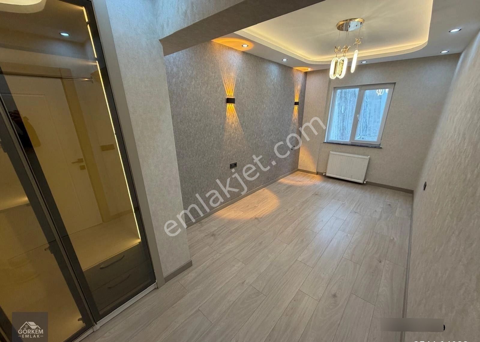 Görkem'den 2+1+amerikan Mutfaklı Balkonlu Ayhan Sümer Lisesi Yakını Kat Konumunda - Görsel 14