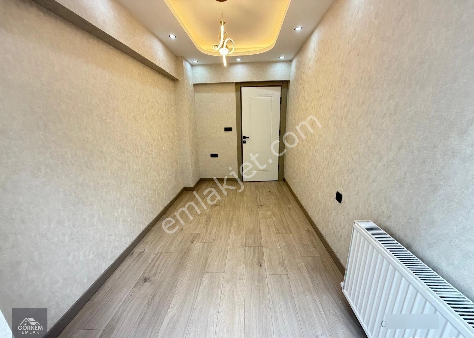 Görkem'den 2+1+amerikan Mutfaklı Balkonlu Ayhan Sümer Lisesi Yakını Kat Konumunda - Görsel 6