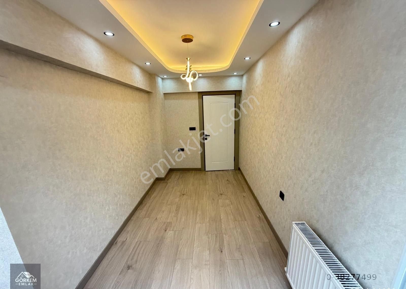 Görkem'den 2+1+amerikan Mutfaklı Balkonlu Ayhan Sümer Lisesi Yakını Kat Konumunda - Görsel 21