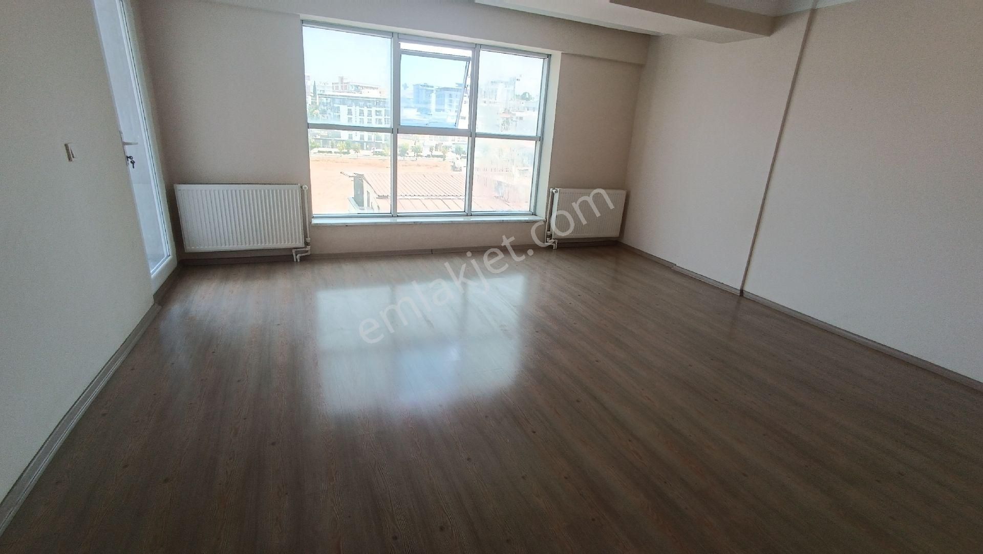 Menemen Uğur Mumcu Acil Satılık 3+1 Ara Kat Daire - Görsel 2