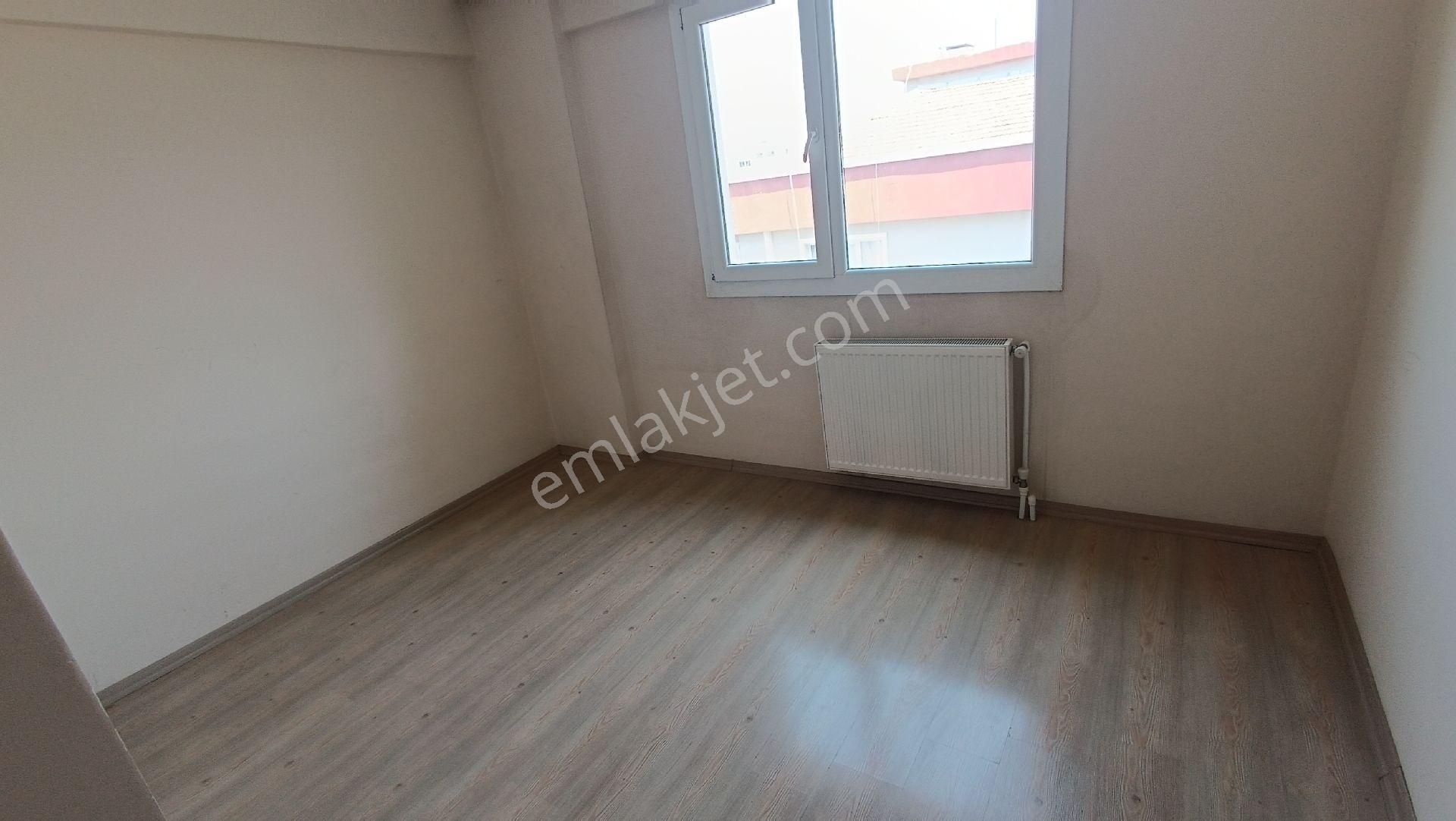 Menemen Uğur Mumcu Acil Satılık 3+1 Ara Kat Daire - Görsel 9