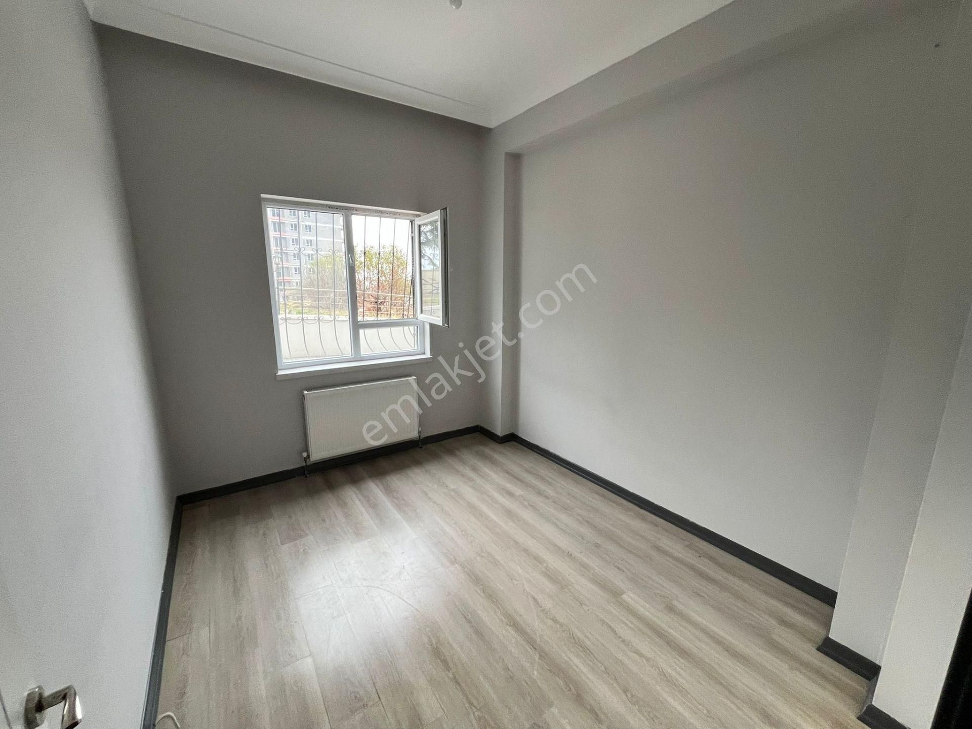 Altındağ - Feridun Çelik Mahallesinde Teras Balkonlu, Yapılı 3+1 Satılık Fırsat Dairesi !! - Görsel 10