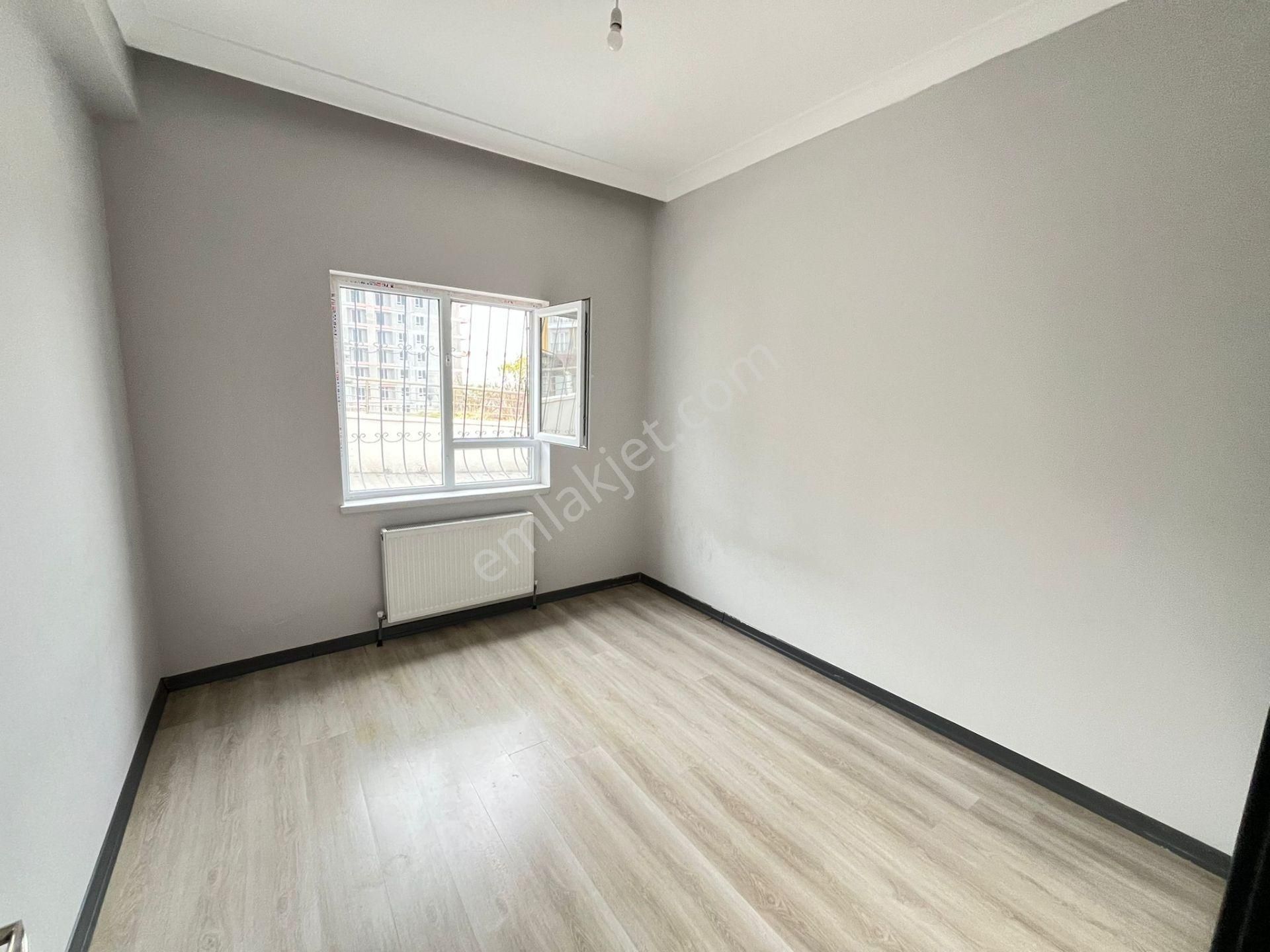 Altındağ - Feridun Çelik Mahallesinde Teras Balkonlu, Yapılı 3+1 Satılık Fırsat Dairesi !! - Görsel 8