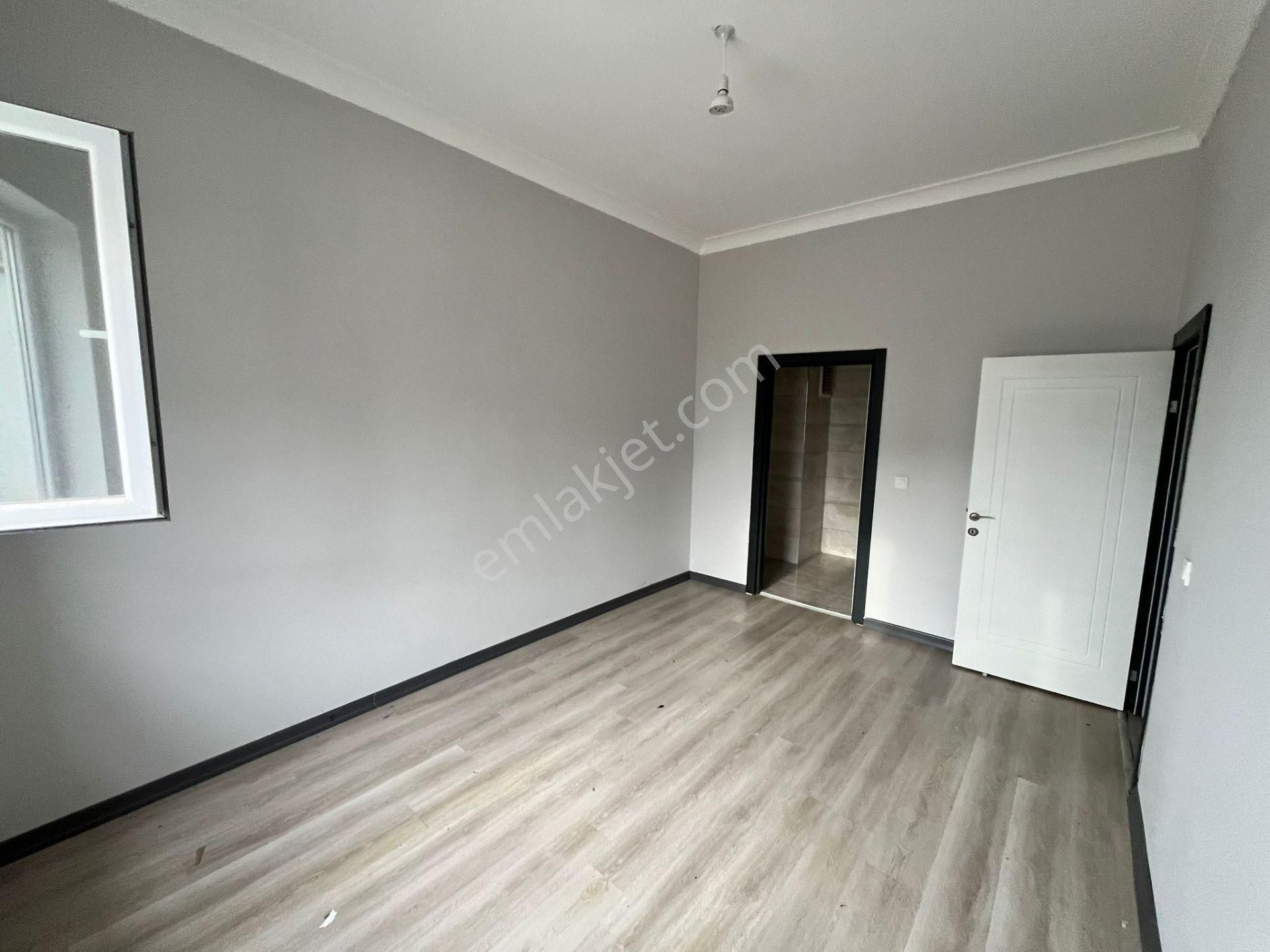 Altındağ - Feridun Çelik Mahallesinde Teras Balkonlu, Yapılı 3+1 Satılık Fırsat Dairesi !! - Görsel 4