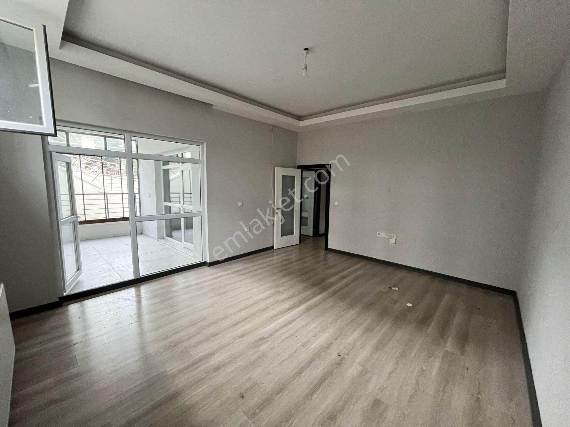 Altındağ - Feridun Çelik Mahallesinde Teras Balkonlu, Yapılı 3+1 Satılık Fırsat Dairesi !! - Görsel 3