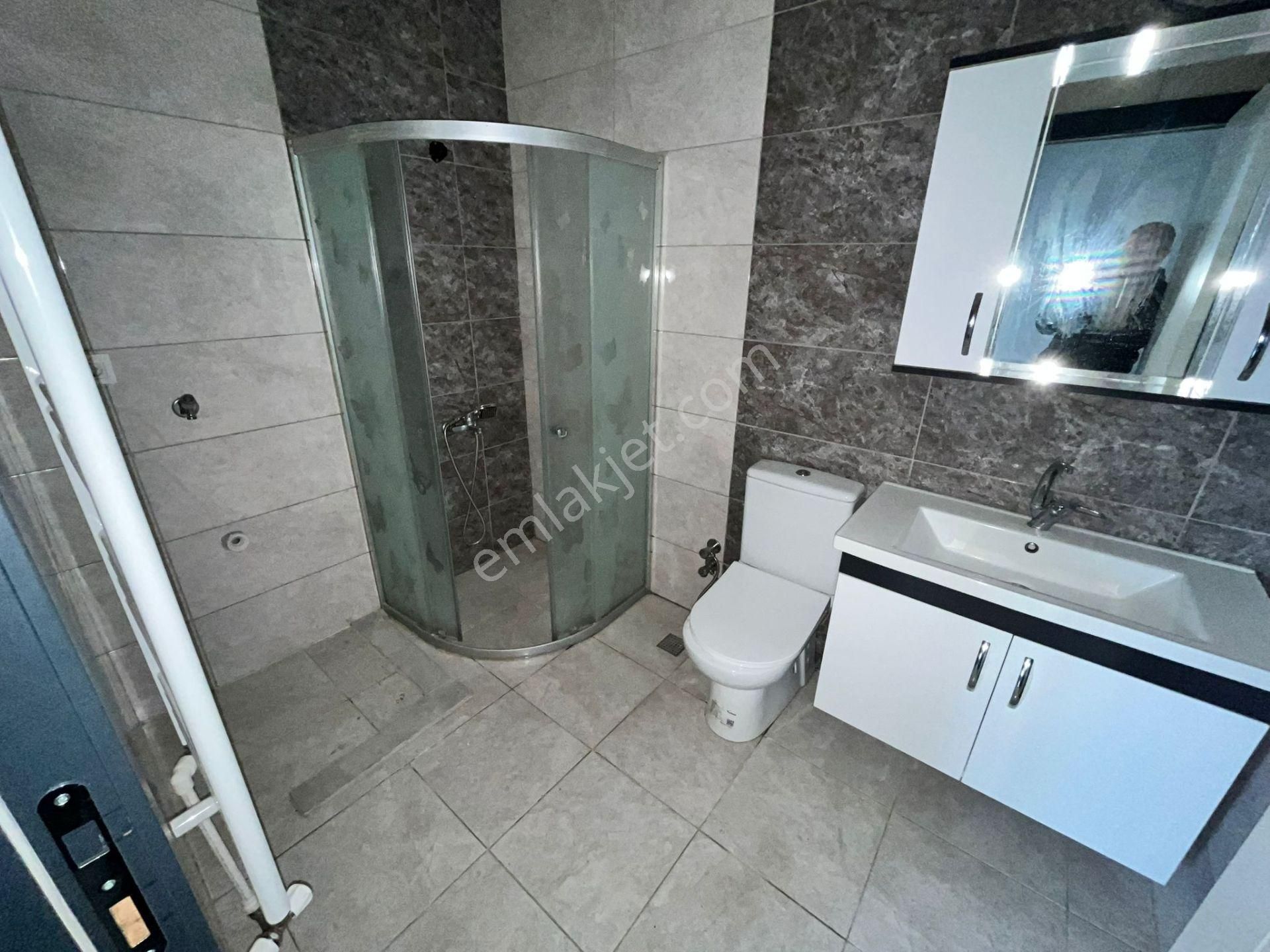 Altındağ - Feridun Çelik Mahallesinde Teras Balkonlu, Yapılı 3+1 Satılık Fırsat Dairesi !! - Görsel 13