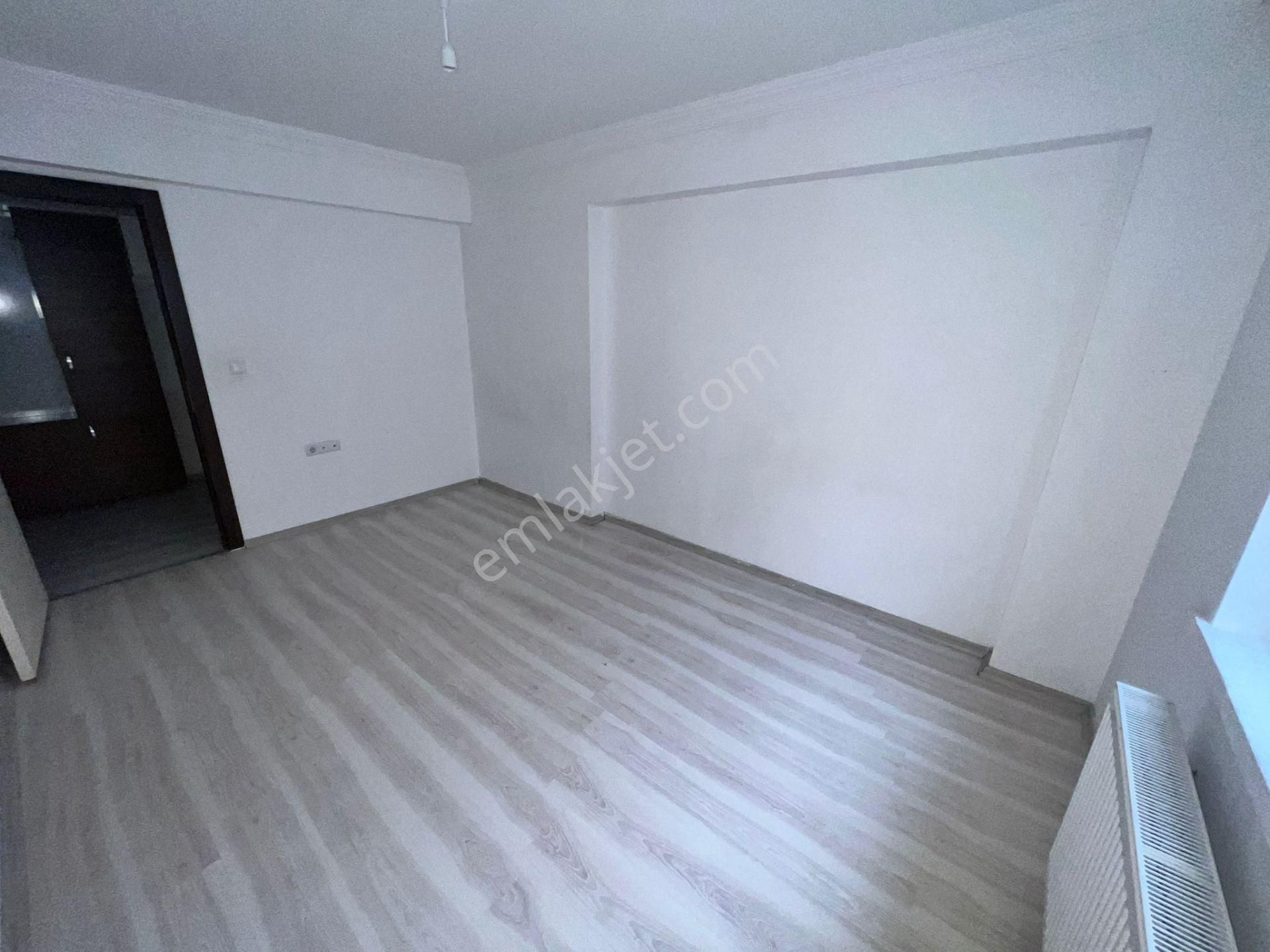 Altındağ - Karapürçek Mahallesinde Teras Balkonlu, Yapılı 3+1 Satılık Daire !!! - Görsel 13