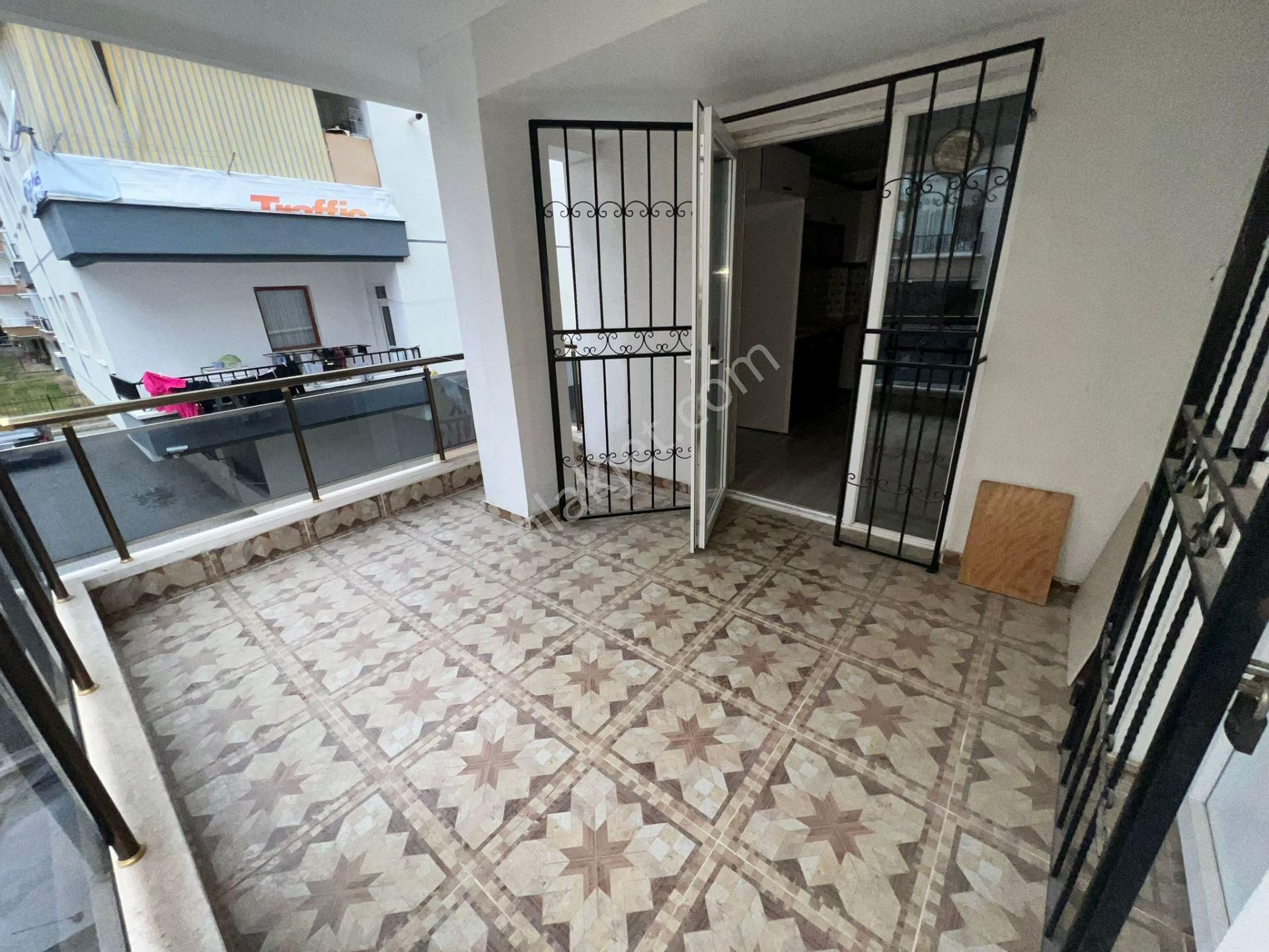 Altındağ - Karapürçek Mahallesinde Teras Balkonlu, Yapılı 3+1 Satılık Daire !!! - Görsel 2