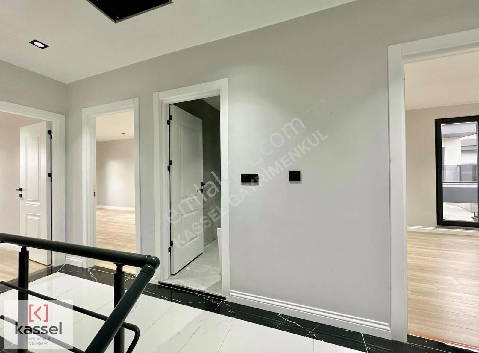 [kassel Yapı] Geniş Oturumlu - Havuzlu - Müstakil Bahçeli Villa - Görsel 10