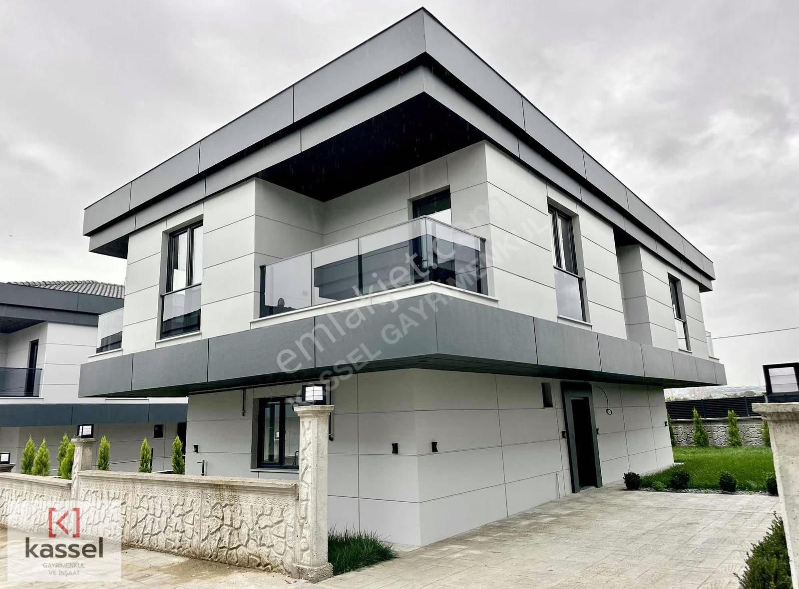 [kassel Yapı] Geniş Oturumlu - Havuzlu - Müstakil Bahçeli Villa - Görsel 30