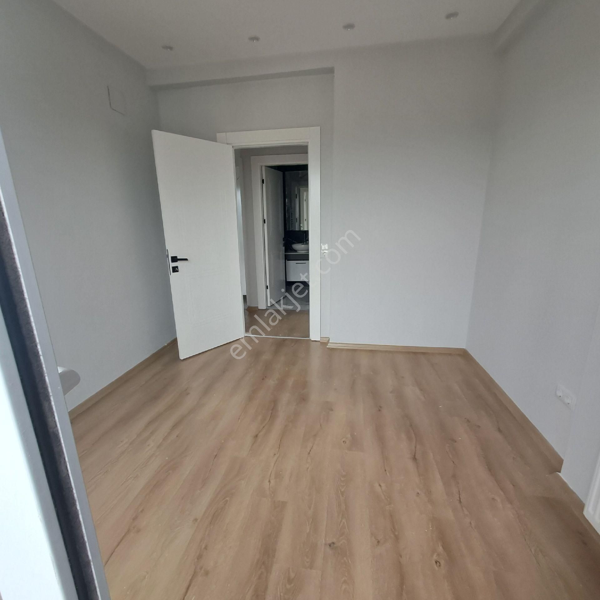 Tecede Okul Karşısı Havuzlu Sıfır Kiralık Daire - Görsel 13