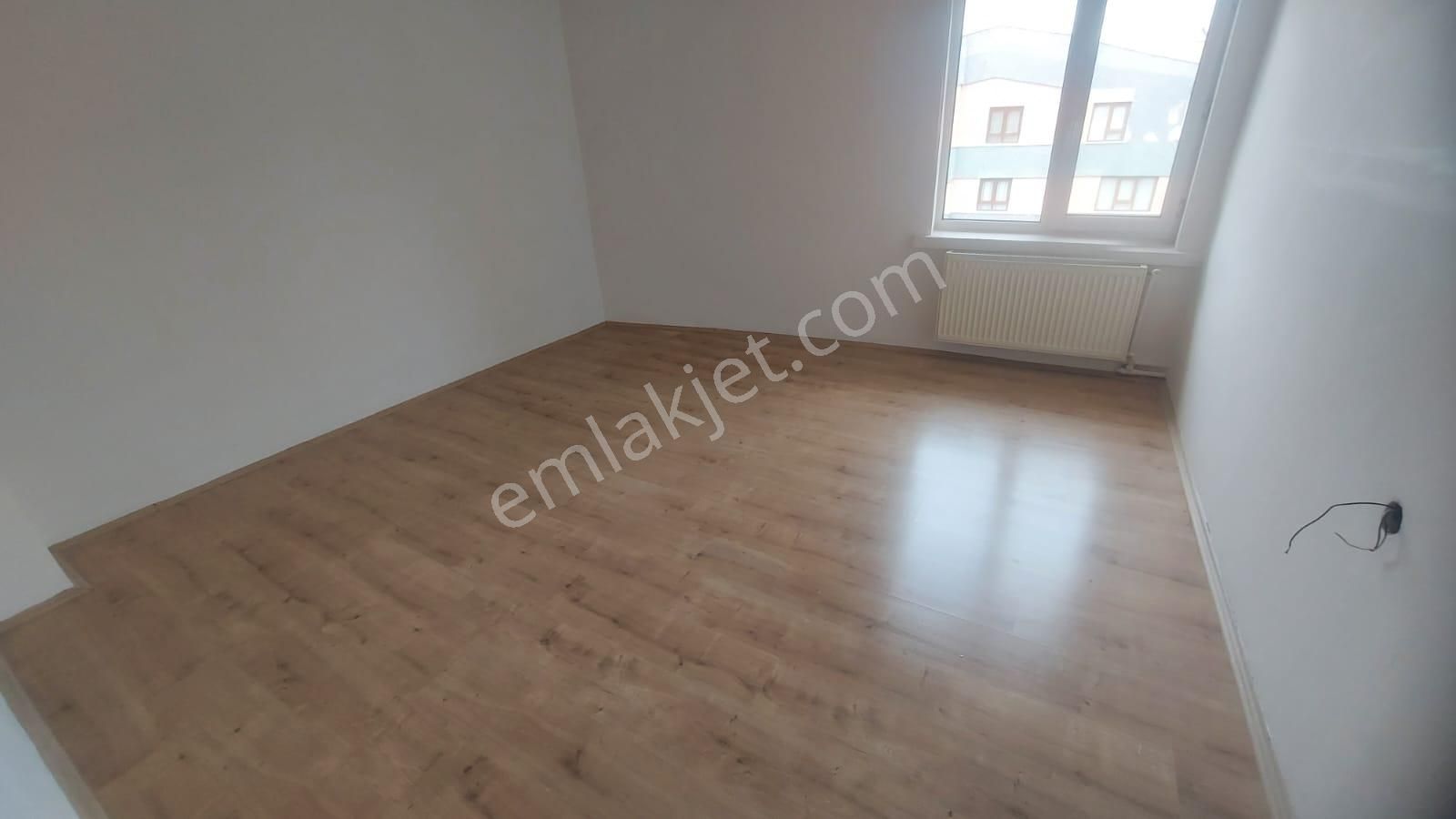 Atanora Vadi'den Dikmen Merkezde Boş Oturuma Hazır Ön Cephe Kombili 3+1 - Görsel 16