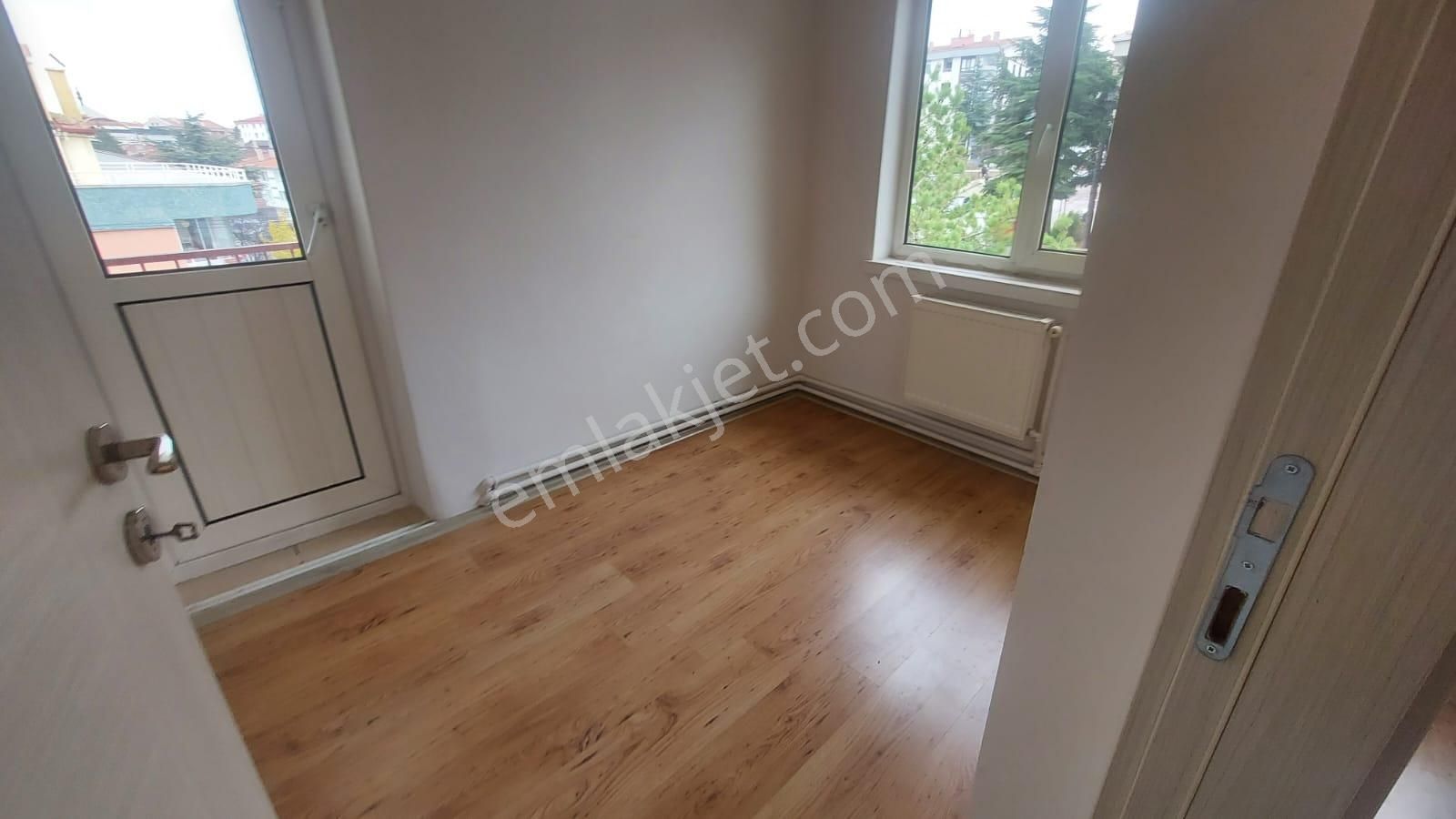 Atanora Vadi'den Dikmen Merkezde Boş Oturuma Hazır Ön Cephe Kombili 3+1 - Görsel 27