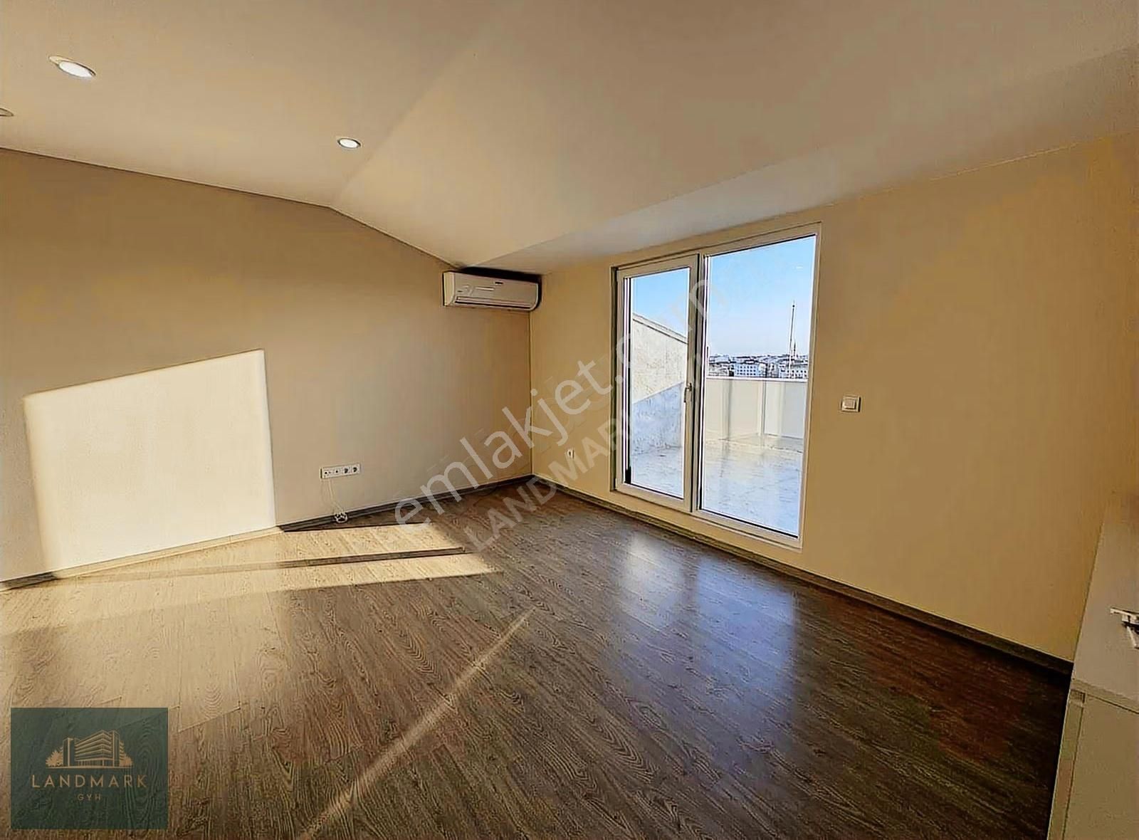 Yetkili Ofis Landmark'tan Özel Mimari Yapım Kiralık 5+1 Dubleks - Görsel 31