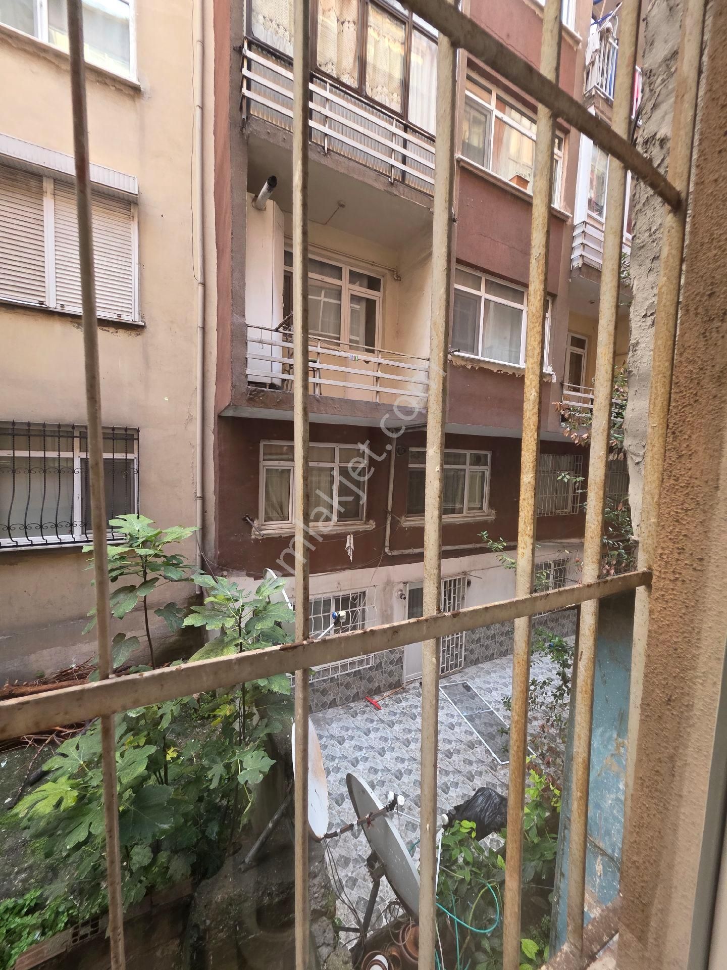 Taşçioğlu Emlaktan Satılık Daire 2+1 Kat İttifak Tapulu Kentsel Dönüşüme Giriyor İstanbul - Görsel 24