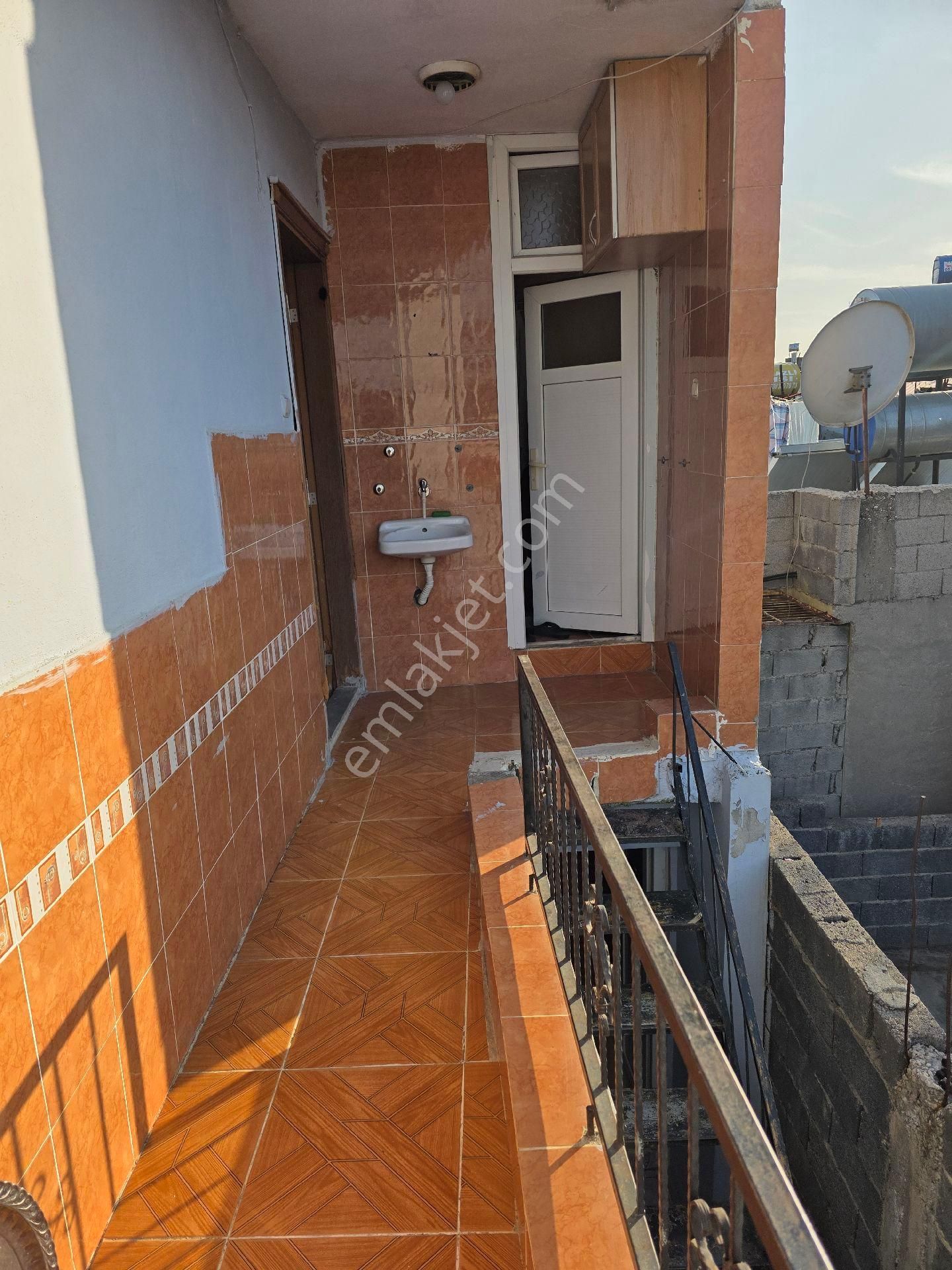 Yenibey'de Ümmü Gülsüm Camii’ne Yakın✅ 60 M² 2,5 Katlı Dubleks 5 Odalı Müstakıl - Görsel 13