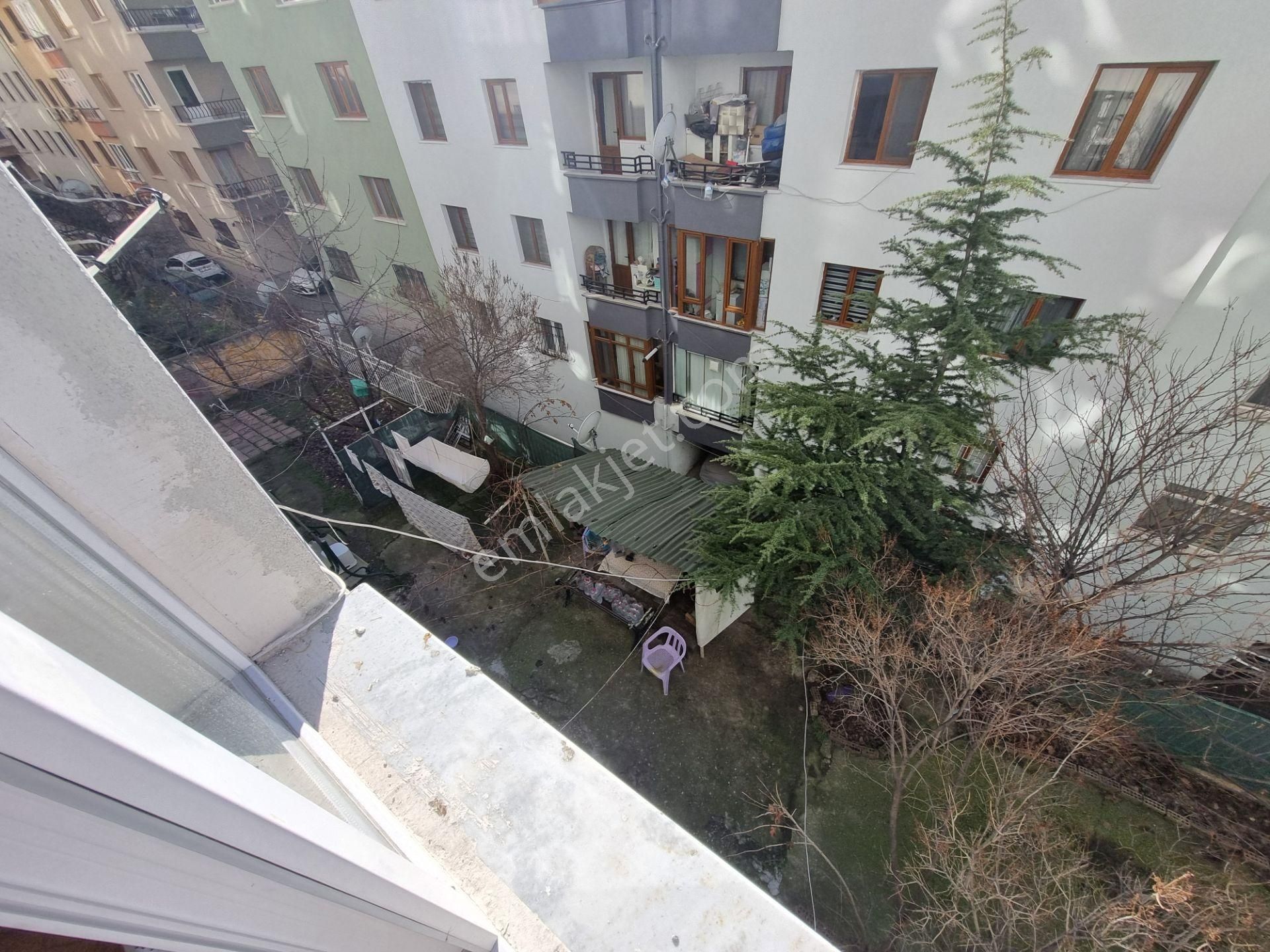 Ragıp Tüzün Cad. - Metroya 14 Dk.- Bol Güneşli - 2+1 Kiralık... - Görsel 7