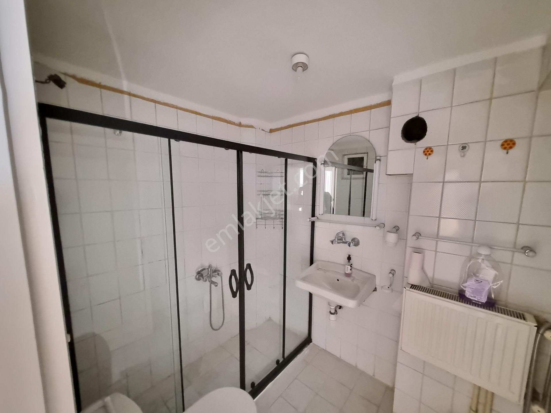 Ragıp Tüzün Cad. - Metroya 14 Dk.- Bol Güneşli - 2+1 Kiralık... - Görsel 13